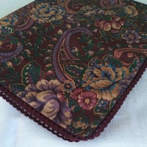 Waverly 2 pillow shams floral paisley prints